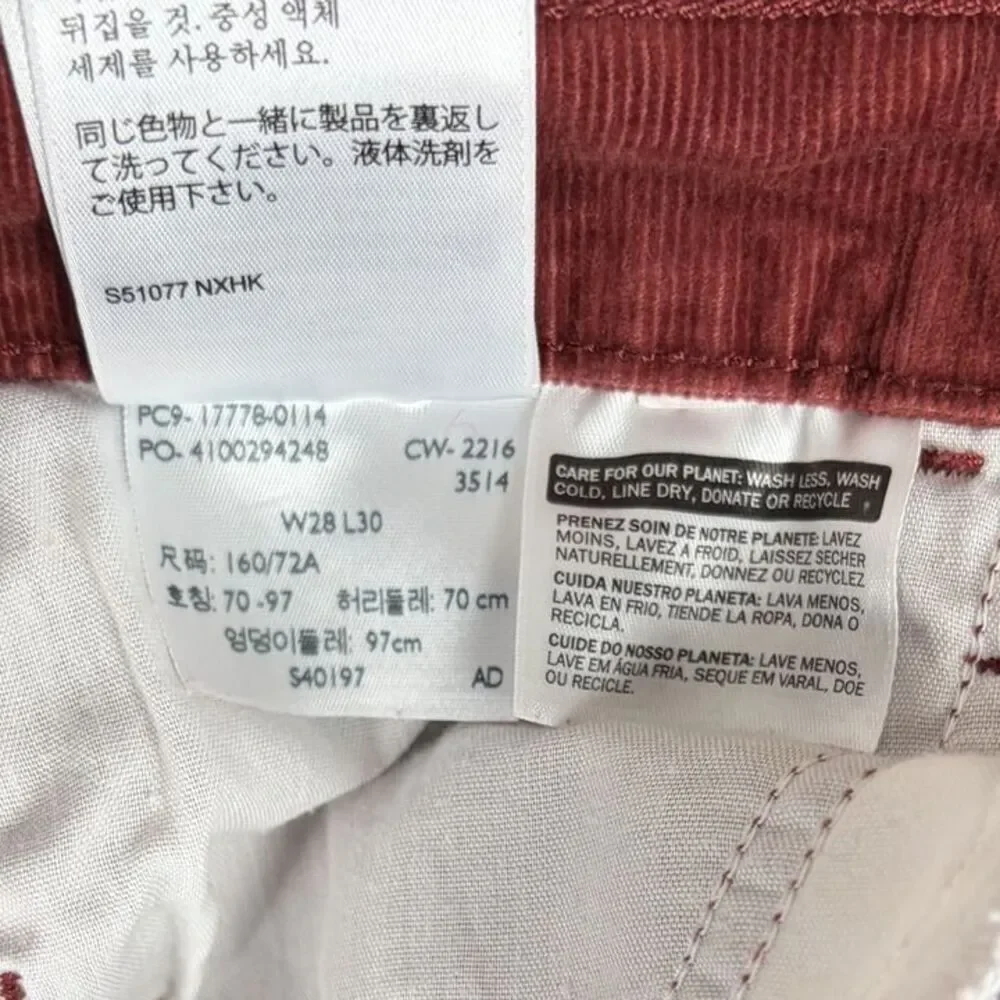 Levis soft red